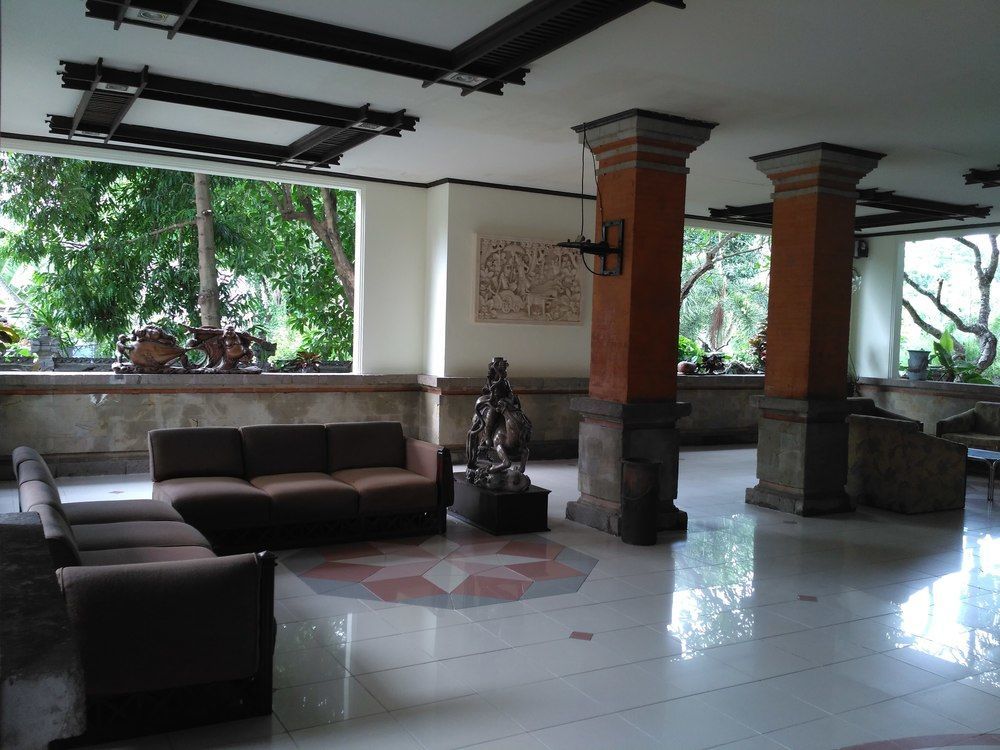 Hotel Oranjje Denpasar  Bagian luar foto